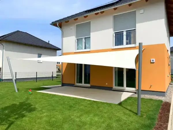 Sonnensegel Garten für Sitzplätze und Spielbereiche